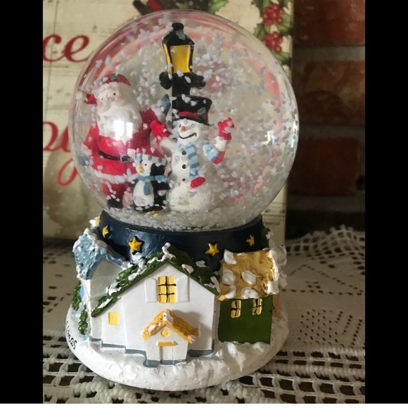 Nightmare Before Christmas Snow Globe‼️FINAL SALE - Picture 4 of 5